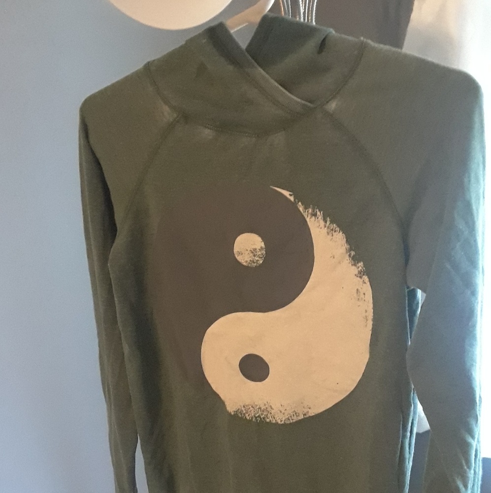 Light sweatshirt